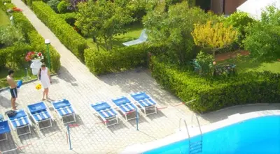 Piscina di B&C Apartments o nelle vicinanze