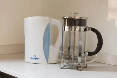 Set per la preparazione di tè e caffè presso VeNICe Cera Casa Margherita