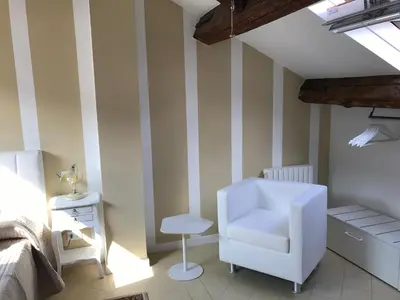 Area soggiorno di Moonlight Attic