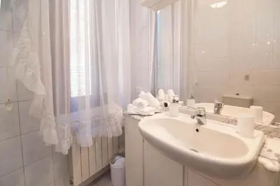 Bagno di Riva Excelsior Apartment