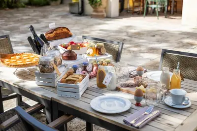 Cibo presso the country house o nelle vicinanze