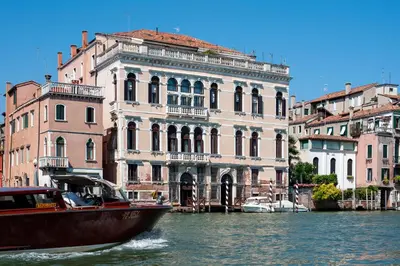 Vista sul fiume nelle vicinanze dell'appartamento