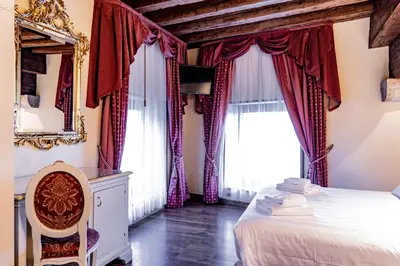 Letto o letti in una camera di Hotel Vecellio Venice on the Lagoon