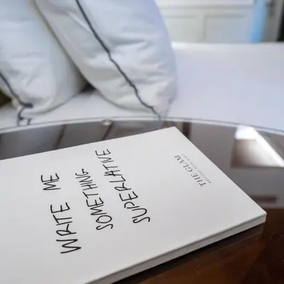 Letto o letti in una camera di The Glam Boutique Hotel & Apt
