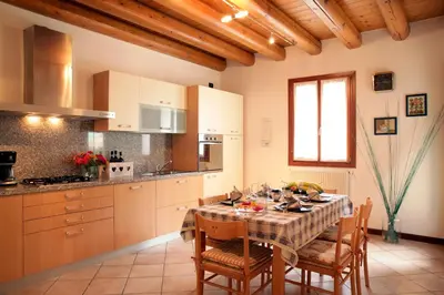 Cucina o angolo cottura di CASA GIULIA a Borso del Grappa