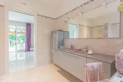 Cucina o angolo cottura di Pool & Garden Villa Lelia