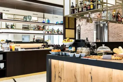 Cibo presso l'hotel o nelle vicinanze