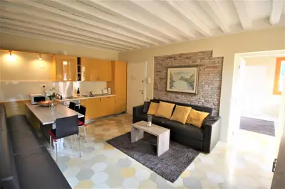 Area soggiorno di New central and spacious