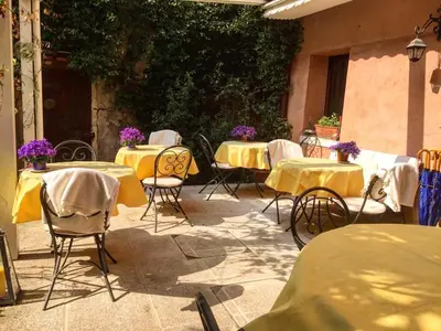 Ristorante o altro punto ristoro di 3749 Pontechiodo