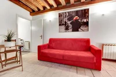 Area soggiorno di Peggy Guggenheim Venice Apartment