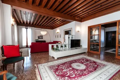 Area soggiorno di Ve-nice Suite Rialto SP720-4