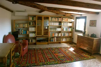 Biblioteca nell'appartamento