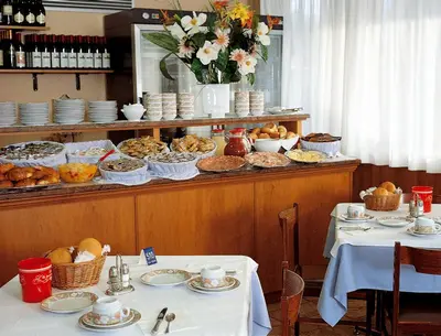 Cibo presso l'hotel o nelle vicinanze