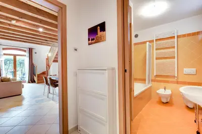Bagno di Little canal 8