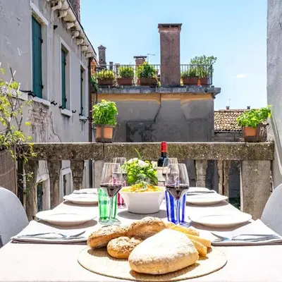 Ca' Dell'Artista Apartment with Terrace