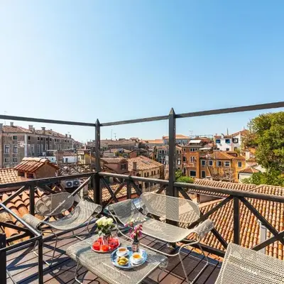 Ca' Della Luce Terrace in San Marco