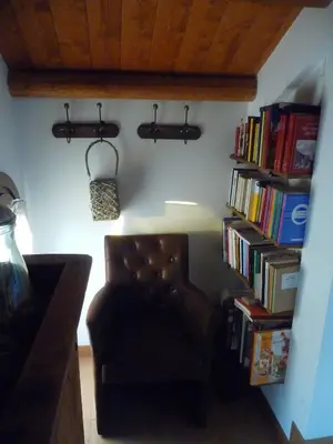Biblioteca nella casa vacanze