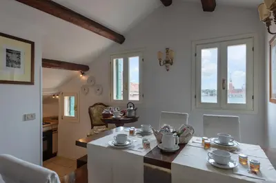 Set per la preparazione di tè e caffè presso Ca' Riva San Marco