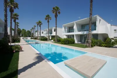 Piscina di Palms Apartments o nelle vicinanze