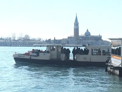 Vista sul fiume nelle vicinanze della villa