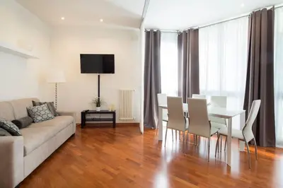 Area soggiorno di Modern sunny apartment in residental area