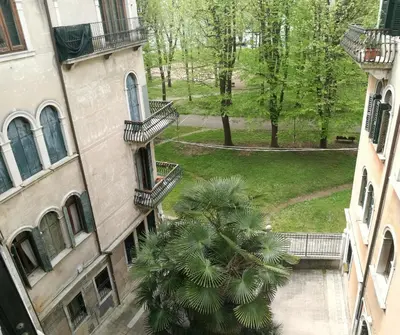 Giardino di Appartamento Sant'Elena