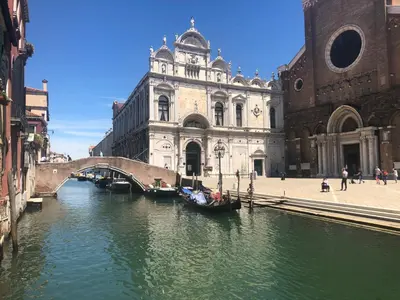 Vista sul fiume nelle vicinanze dell'appartamento