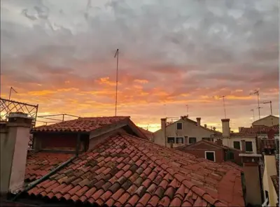 Alba o tramonto visti dall'interno della casa vacanze o dai dintorni