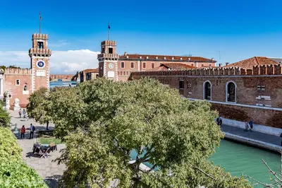 Vista sul fiume nelle vicinanze dell'appartamento