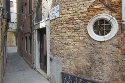 Planimetria di Love Gentile