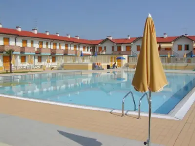 Piscina di Residence Sole e Mare appartamenti o nelle vicinanze