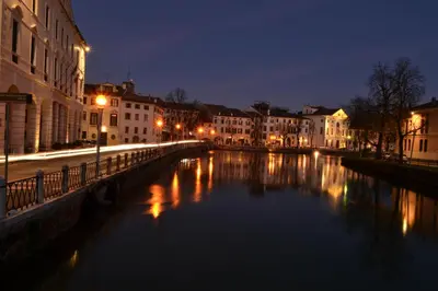 Vista sul fiume nelle vicinanze dell'appartamento