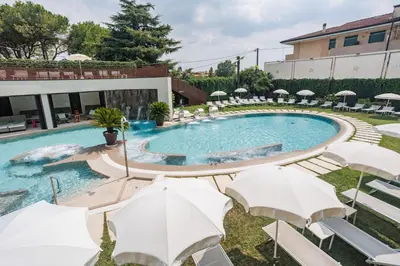 Piscina di Hotel Quisisana Terme o nelle vicinanze