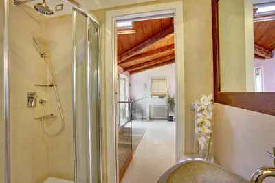 Bagno di Fenix Otello Apartments