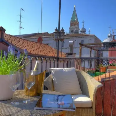 Campanile alla Canonica (Design House)