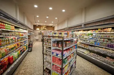 Supermercato o altri negozi del campeggio o nelle vicinanze