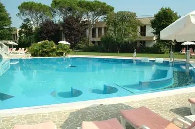 Piscina di Ermitage Bel Air Medical Hotel o nelle vicinanze