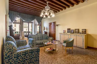 Area soggiorno di Palazzo San Firmino Suite Canal View