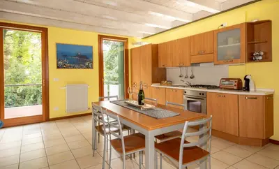 Cucina o angolo cottura di House Smeraldo by Holiday World
