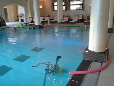 Piscina di Hotel Terme Salus o nelle vicinanze