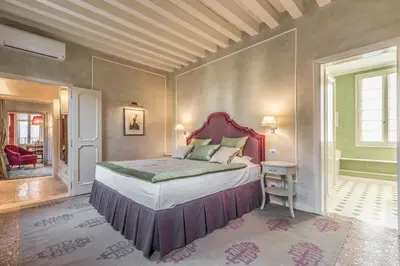 Letto o letti in una camera di Ca' Dell'Opera Terrace - Dimora Italia -