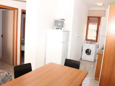 Cucina o angolo cottura di Apartment Casa Debora-1 by Interhome