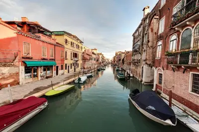 Vista sul fiume nelle vicinanze dell'appartamento