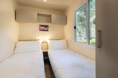 Letto o letti in una camera di Luxury Caravan at Union Lido