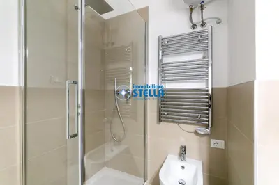 Bagno di Condominio Commerciale