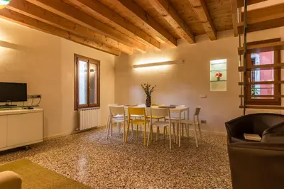 TV o dispositivi per l'intrattenimento presso Rialto Mercato a Family in Venice like at Home