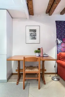 Area soggiorno di PICCOLO - Cozy studio in the heart of authentic Venice