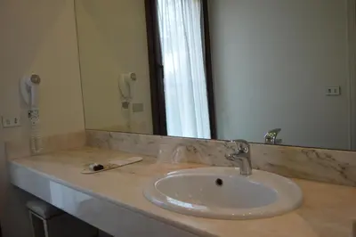 Bagno di Blue Dream Hotel