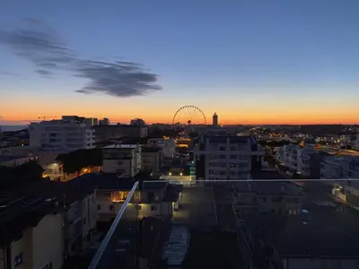Alba o tramonto visti dall'interno dell'appartamento o dai dintorni