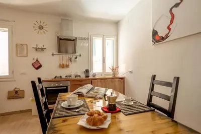 Planimetria di Stylish 1BR in Bragora Self-contained Walk to San Marco & Biennale